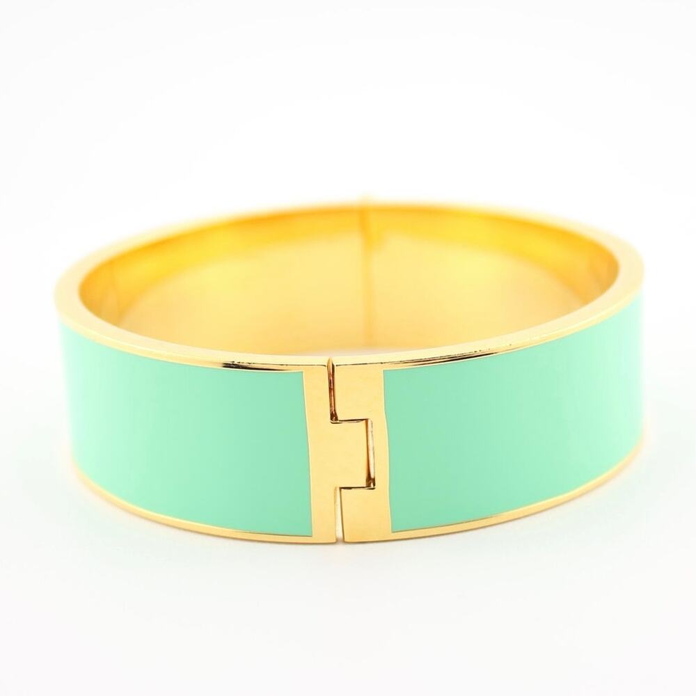 Kate Spade New York Heritage Spade Mint Enamel Gold Bangle Bracelet - Picture 4 of 9